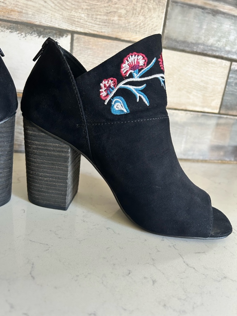 Carlos by Carlos Santana Black Faux Suede Floral Embroidered Peep-Toe Booties - Picture 10 of 16